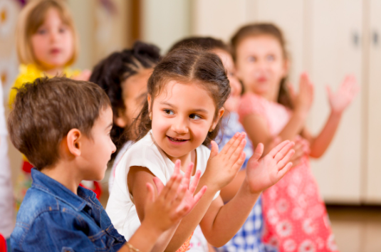children in classroom enjoying learning needing child therapist in Simi Valley, ca, 93065
